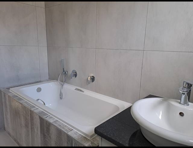 3 BEDROOM DUPLEX FOR SALE IN SEA BREEZE